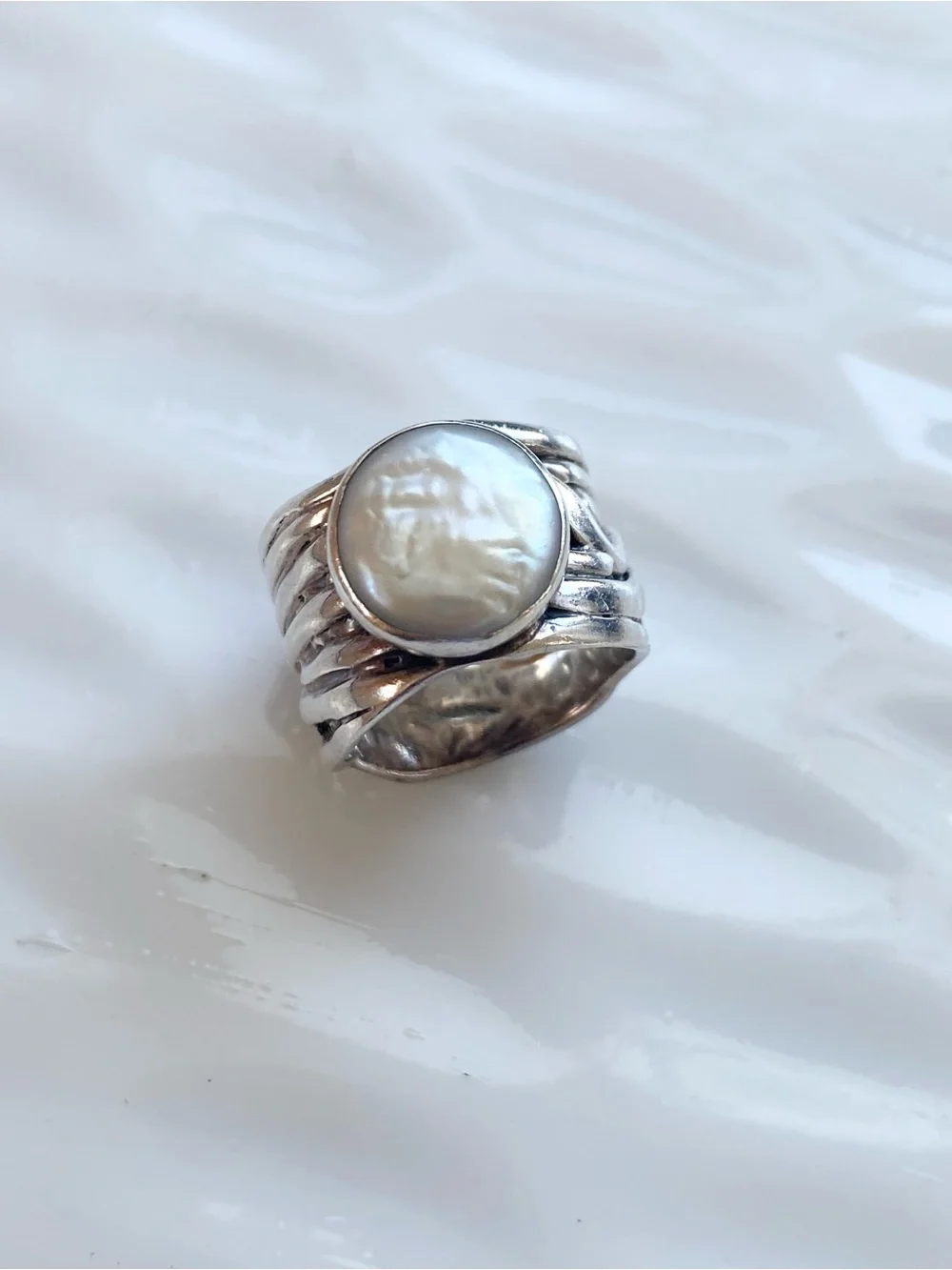 Silpada Sterling Silver and Coin Pearl Statement Ring size 7. R1542